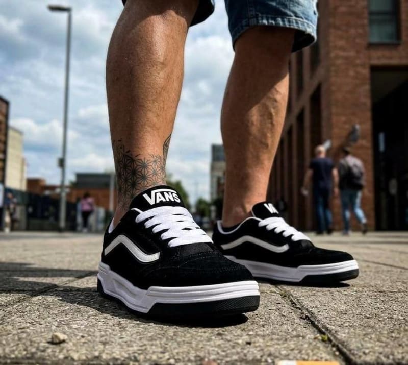 Vans 2