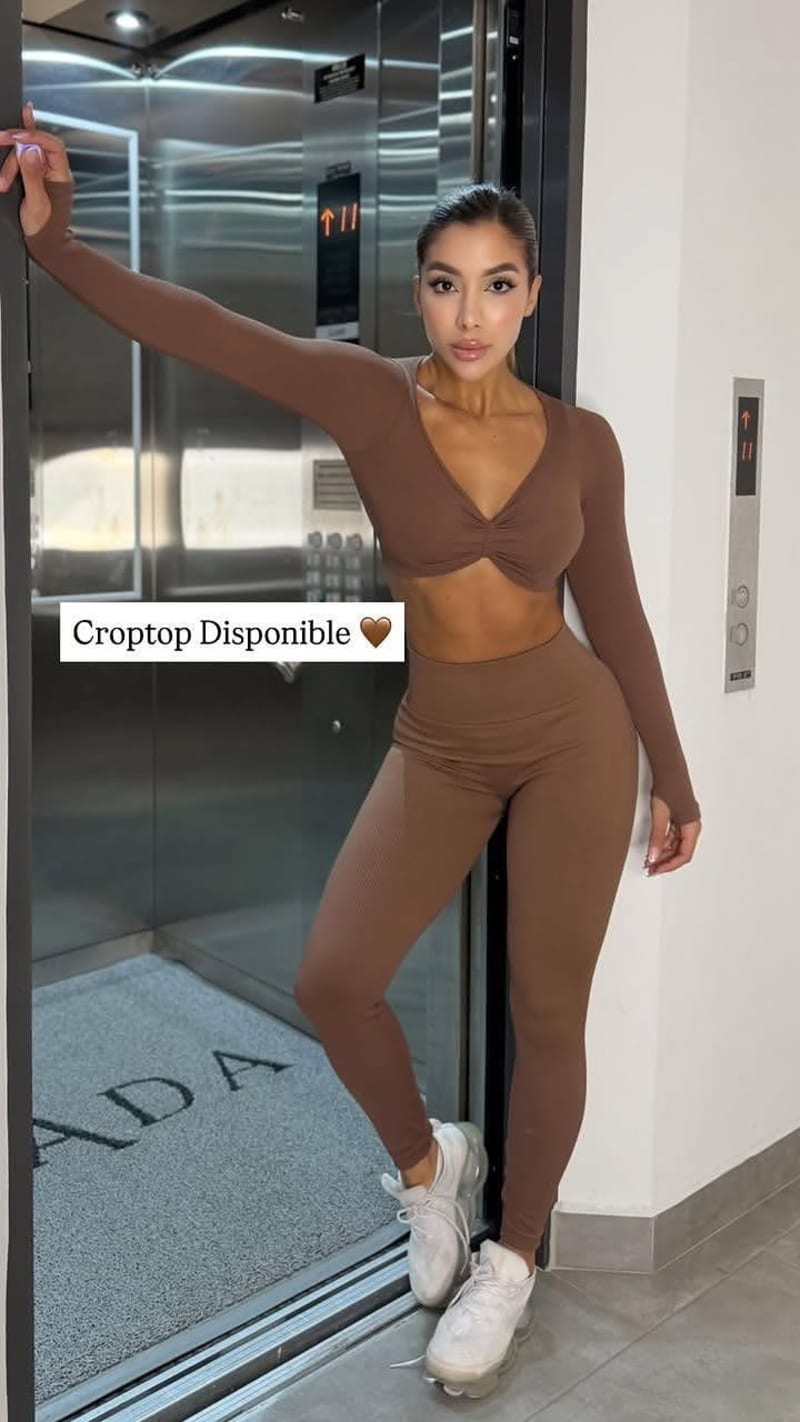 Croptop manga larga 1