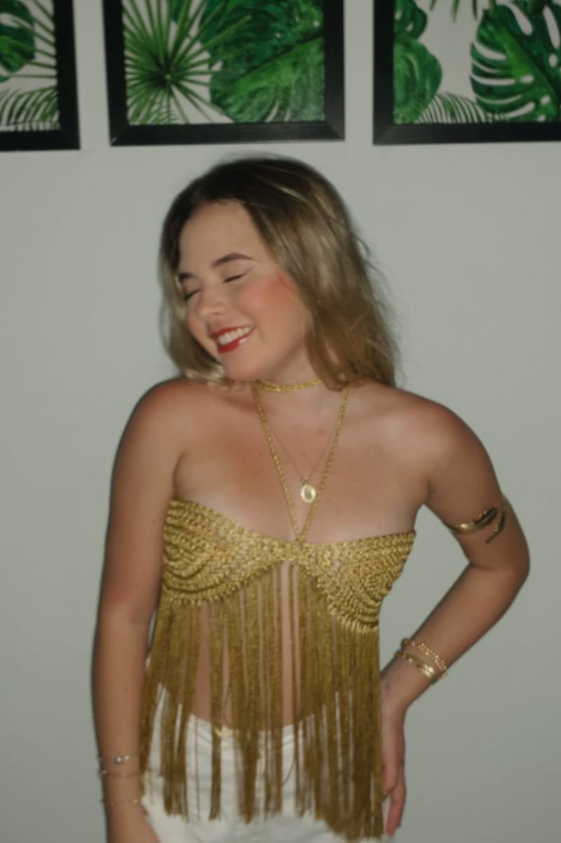 Top flecos dorado 3
