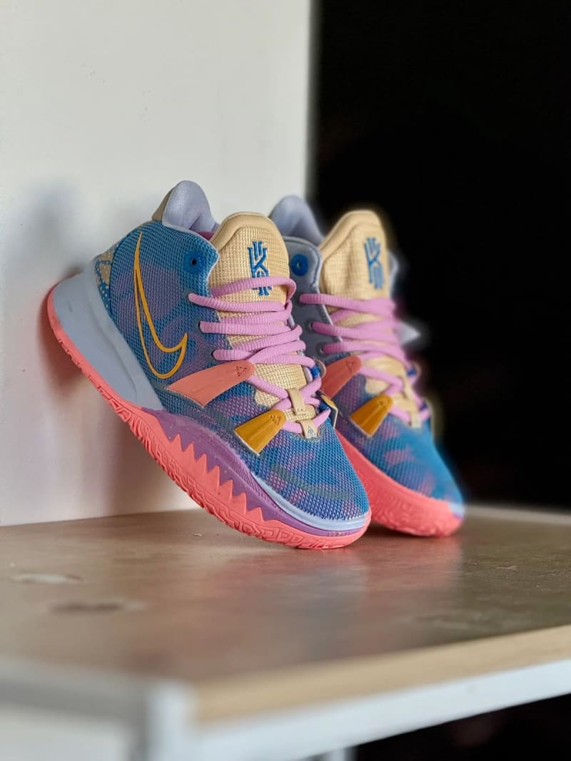 Nike 1