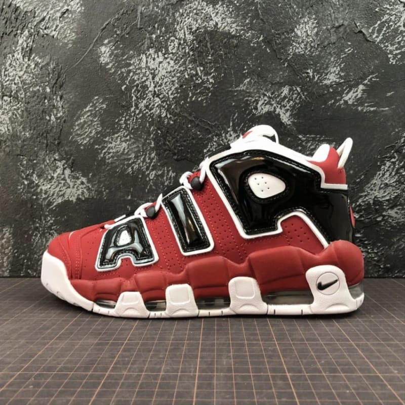 Uptempo "Bulls" 1