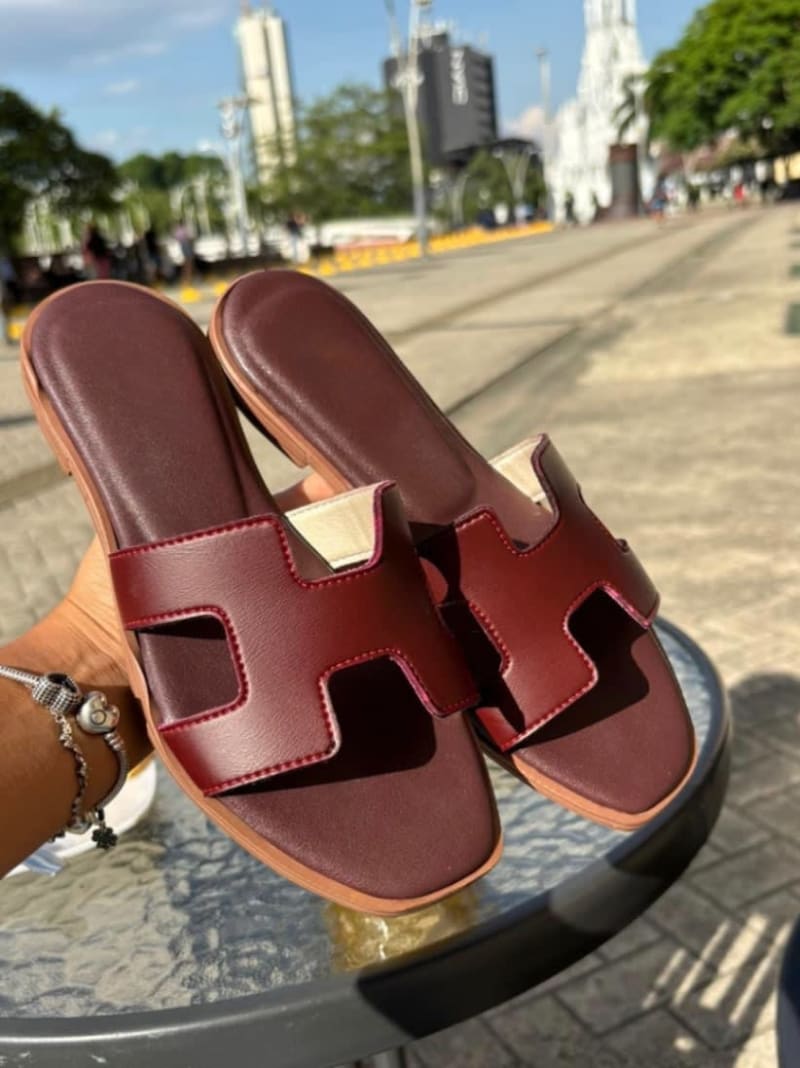 Sandalias Wine 1
