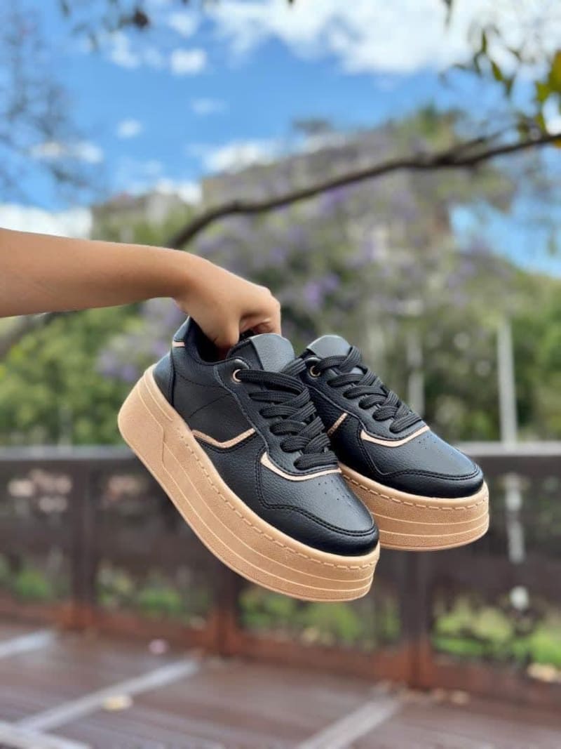 Tenis Black Sand 2