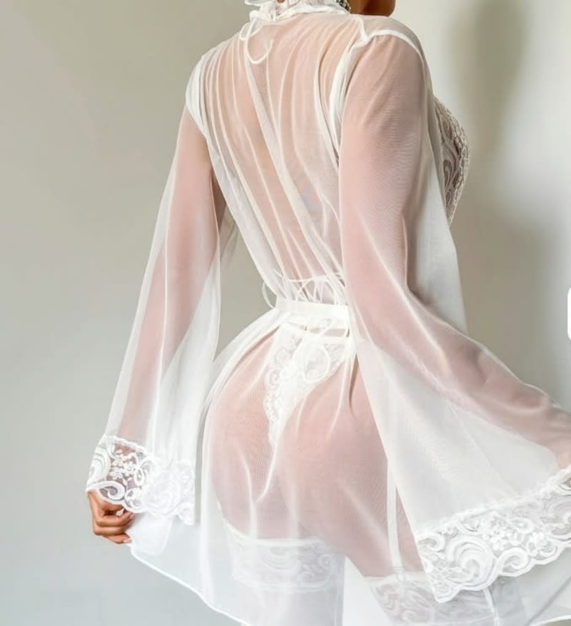 Set de lencería de 4 piezas.(Modelo: ALMN4968) 2