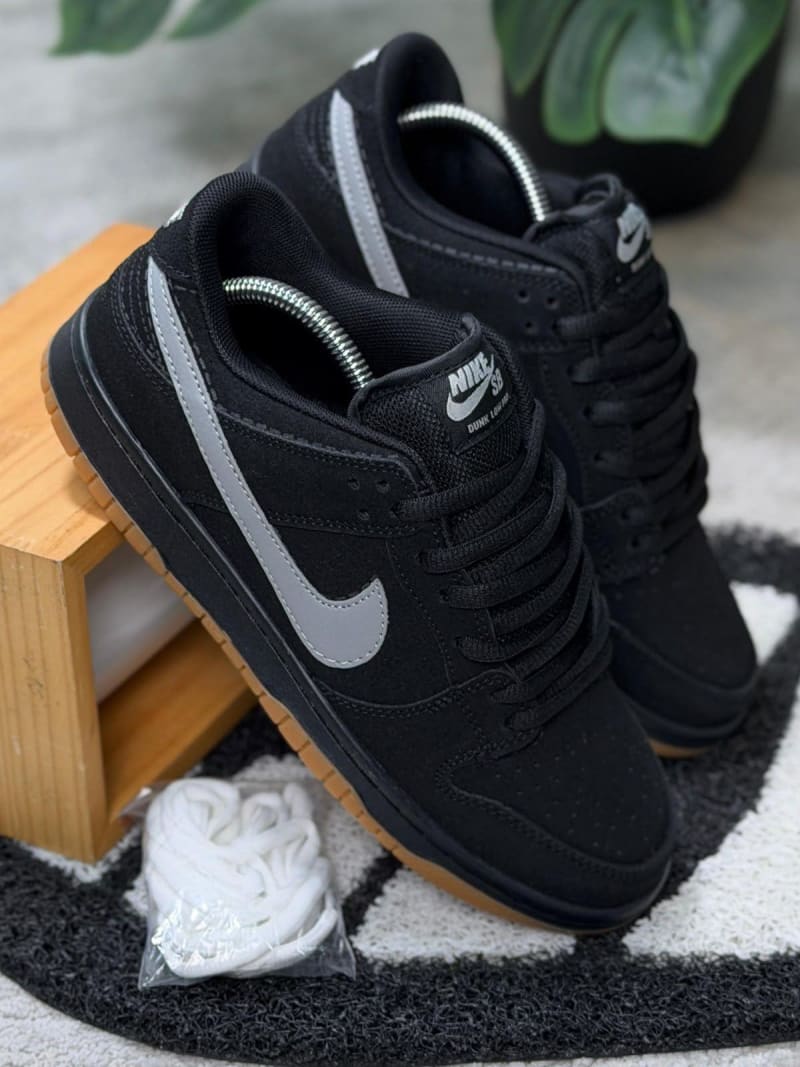 NIKE DUNK NEGRO 1