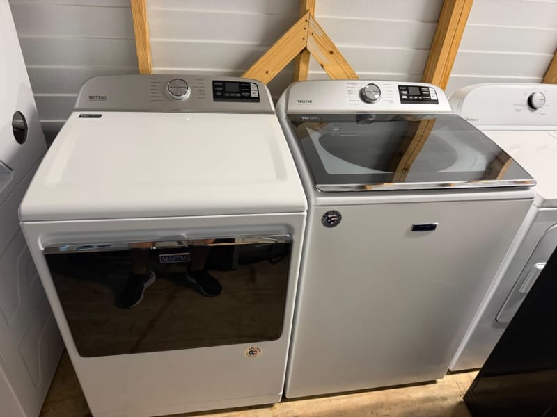 Washer & Dryer  Maytag 1