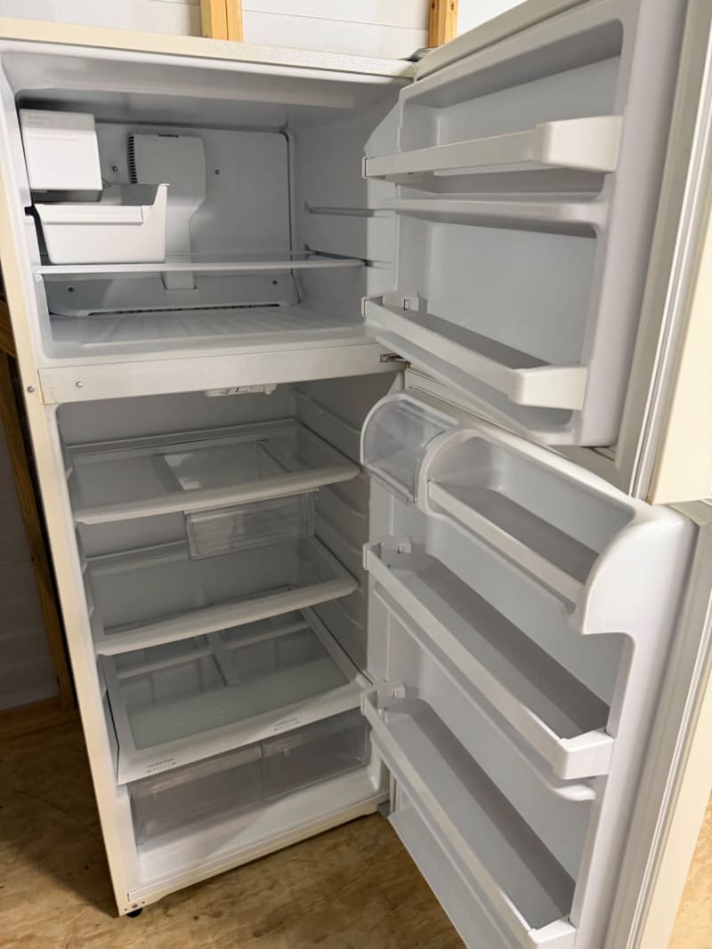 Refrigerator Whirlpool 28” 2