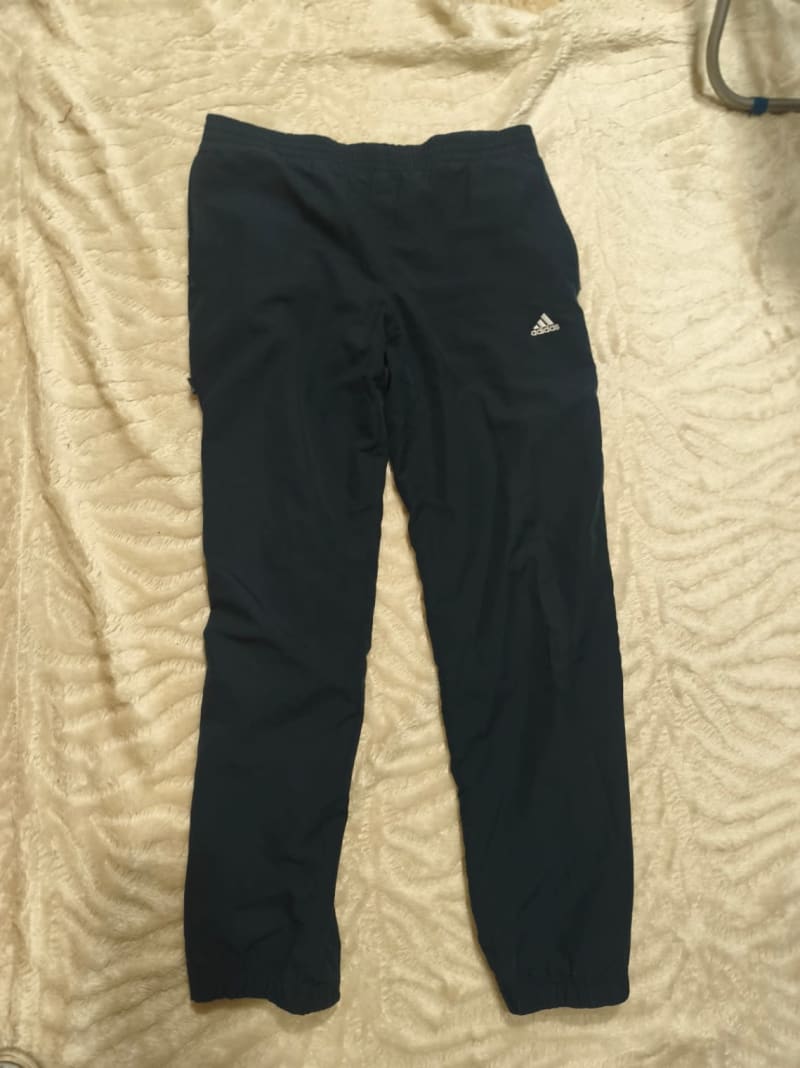 Pantalón Adidas 1