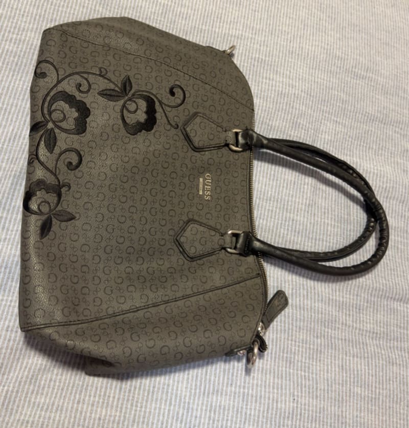 Cartera Guess 1