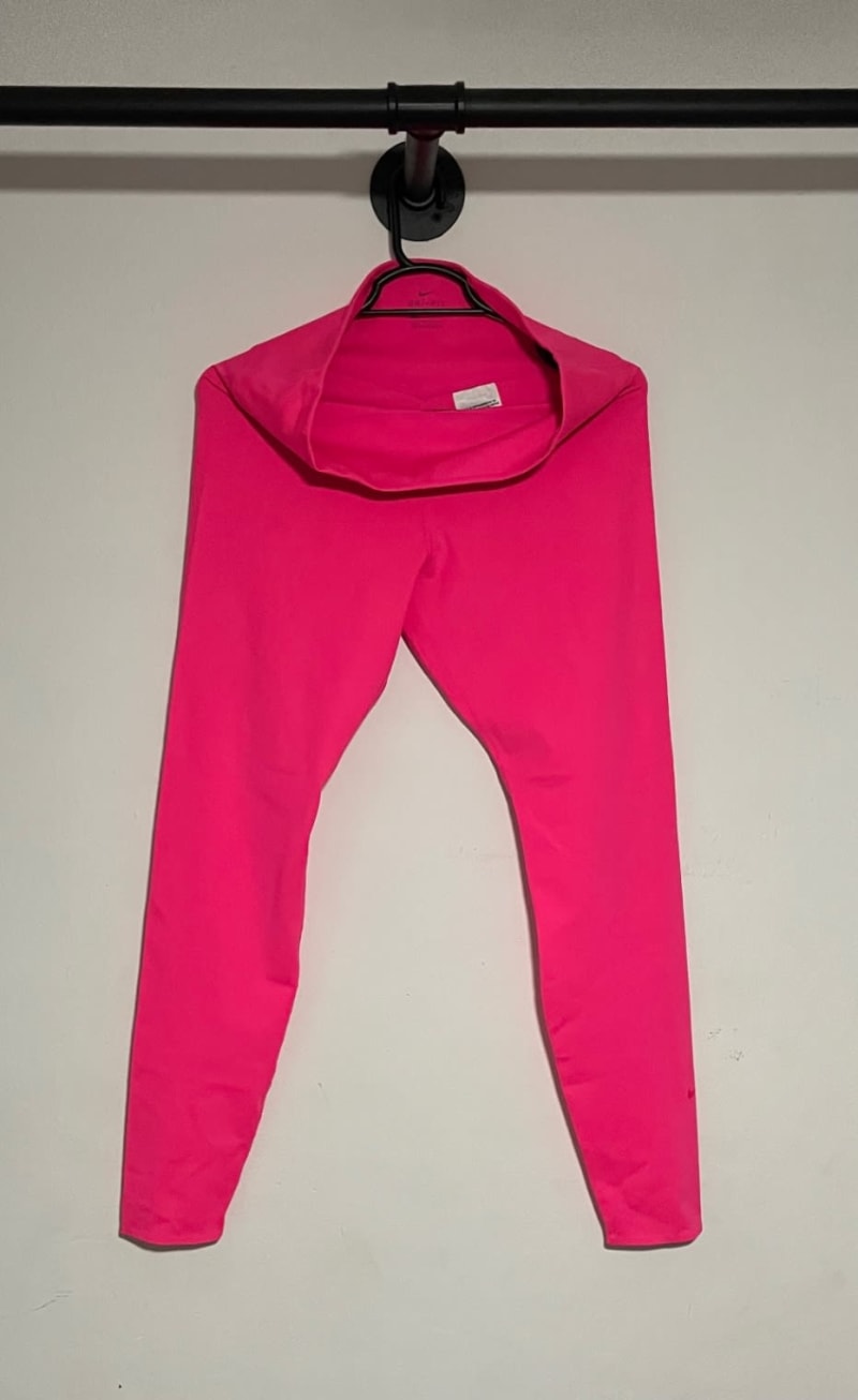Pantalón Nike para dama 1