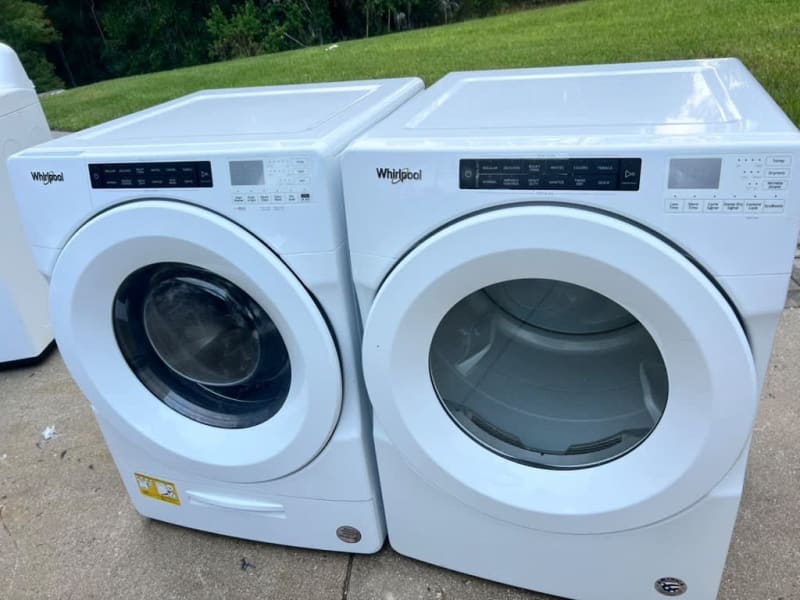 Whirlpool Washer and Dryer Combo Stackable 1