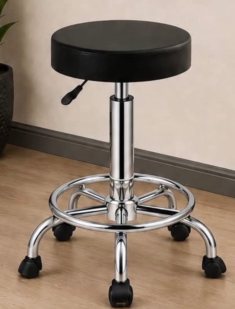 Taburete de ruedas 1