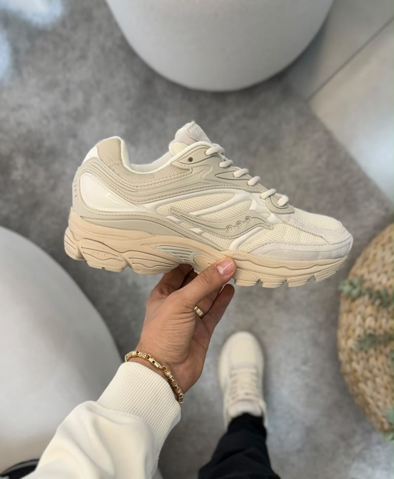 SAUCONY 1