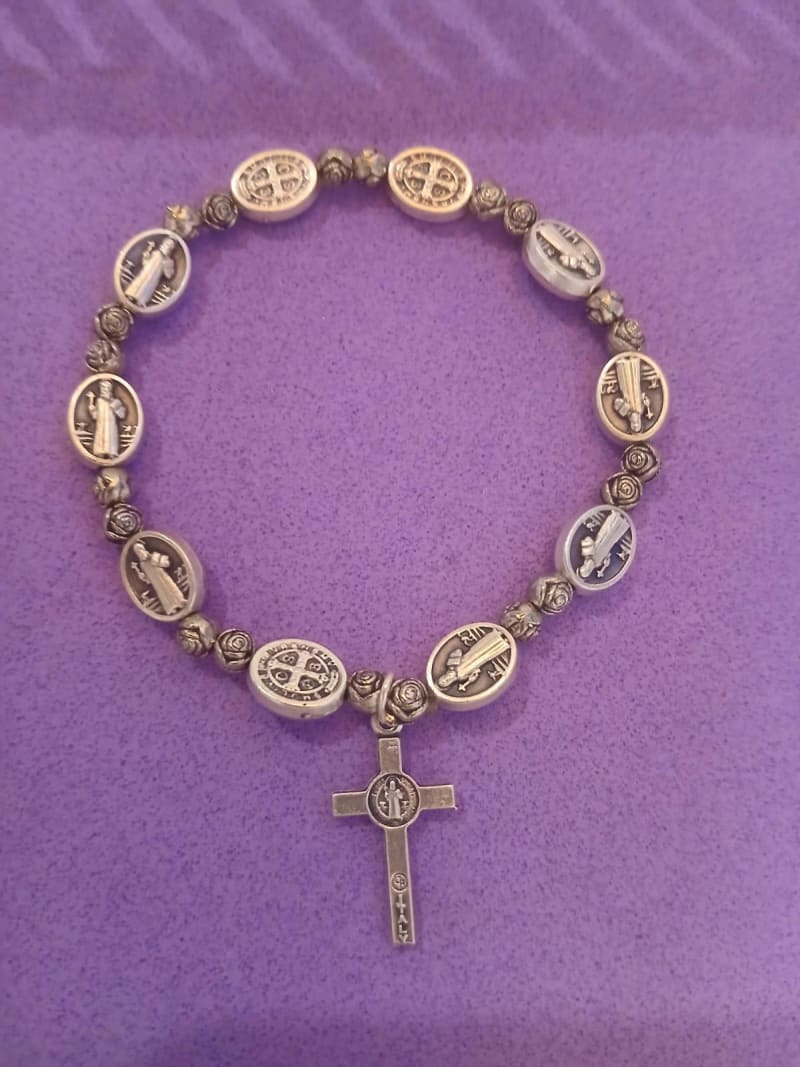 Pulsera Decenario San benito 1