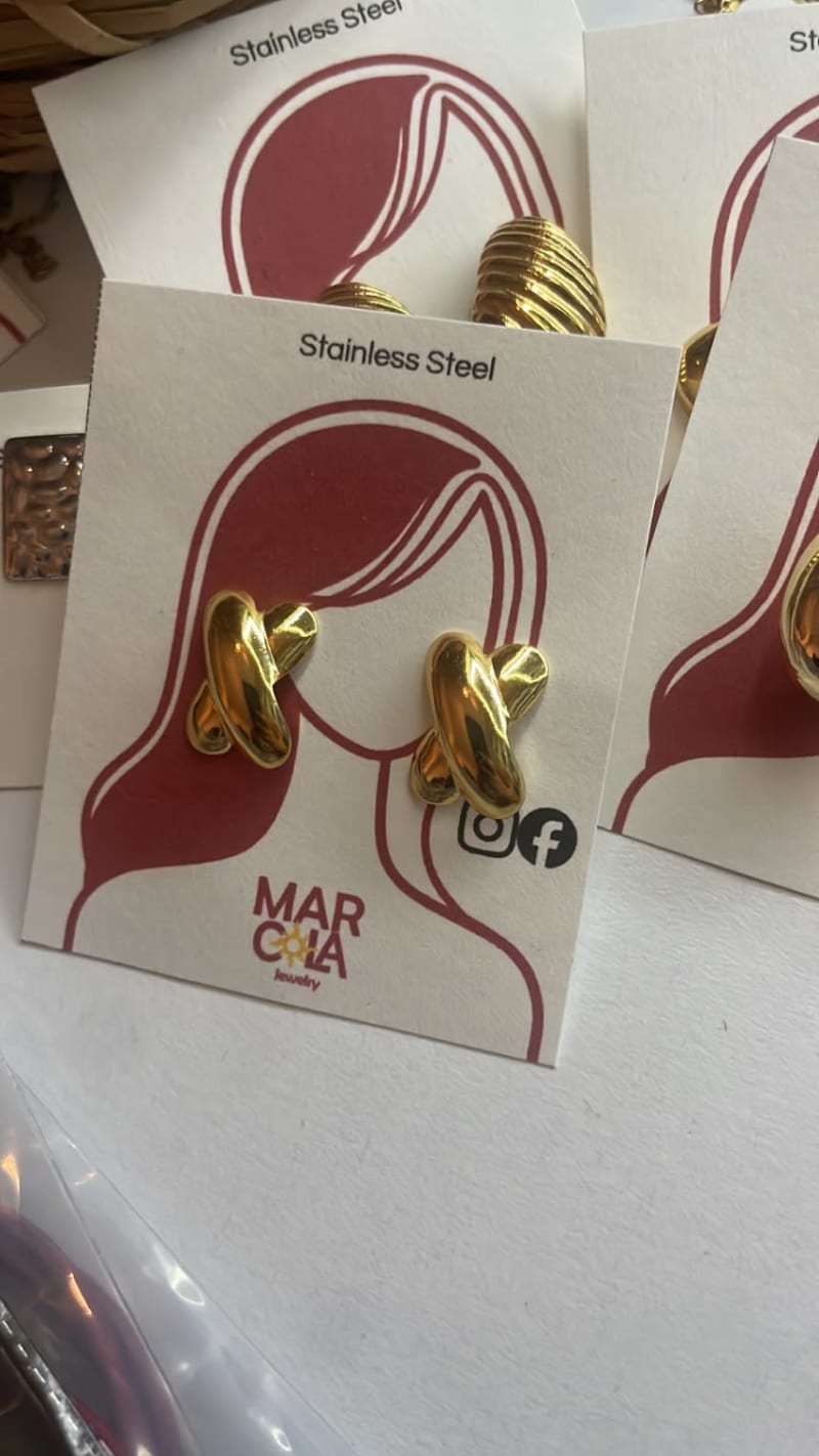 Aretes cruzados 1