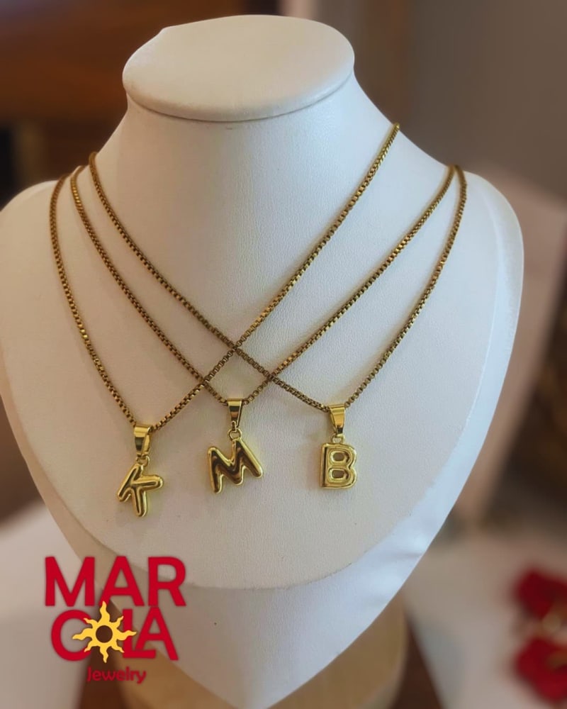 Cadenas con letras 1
