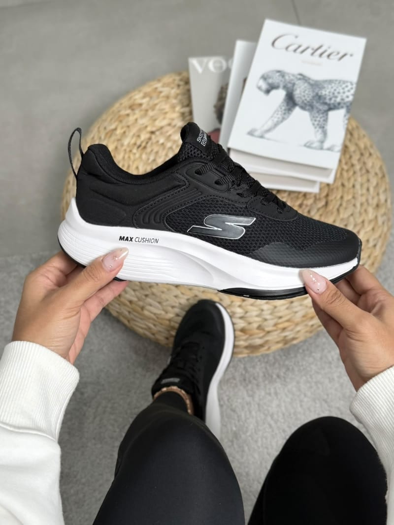 SKECHERS GO 1