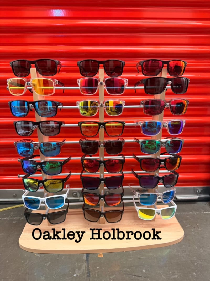 Oakleys 3