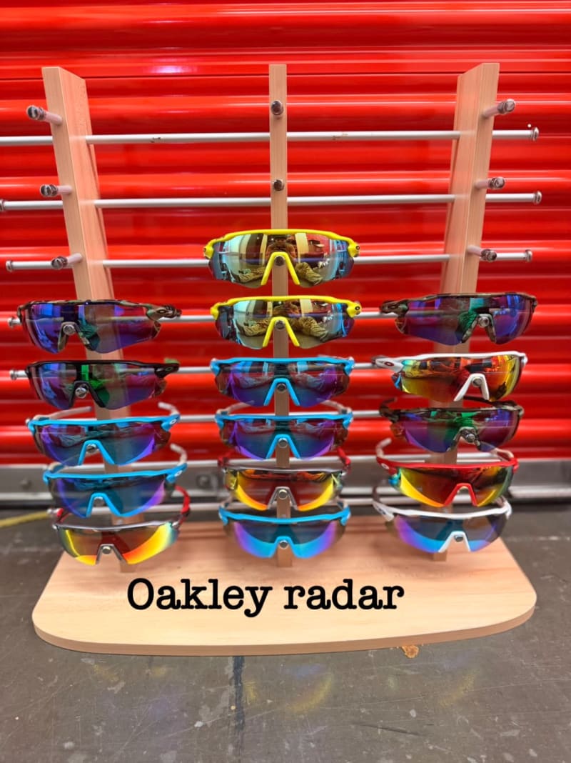 Oakleys 7
