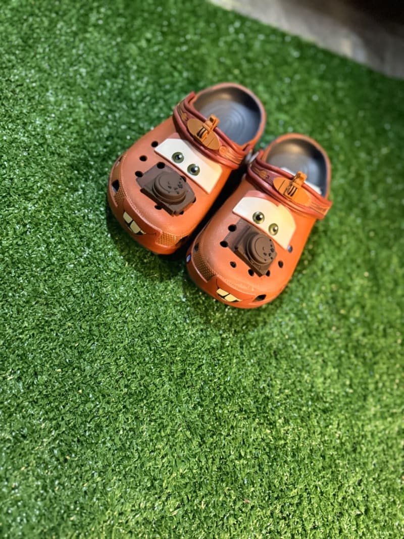 Crocs 6