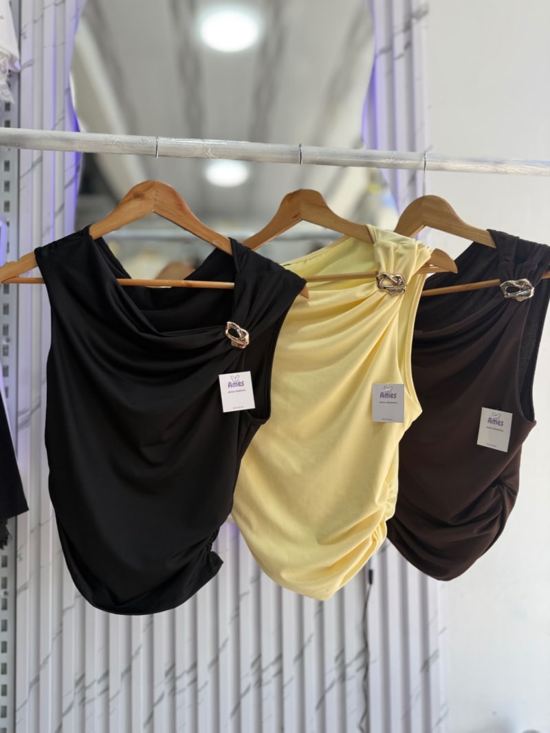 Blusa con herraje 1