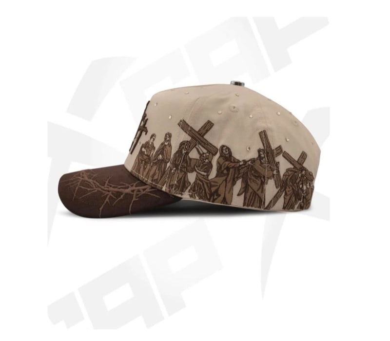 Gorra XCAP modelo Viacrucis. Beige color-No box includes 2
