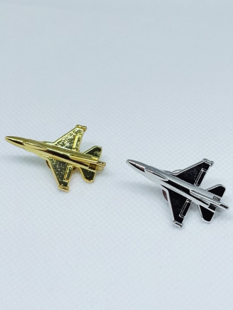 Pin de Aeronave ✈️ 2