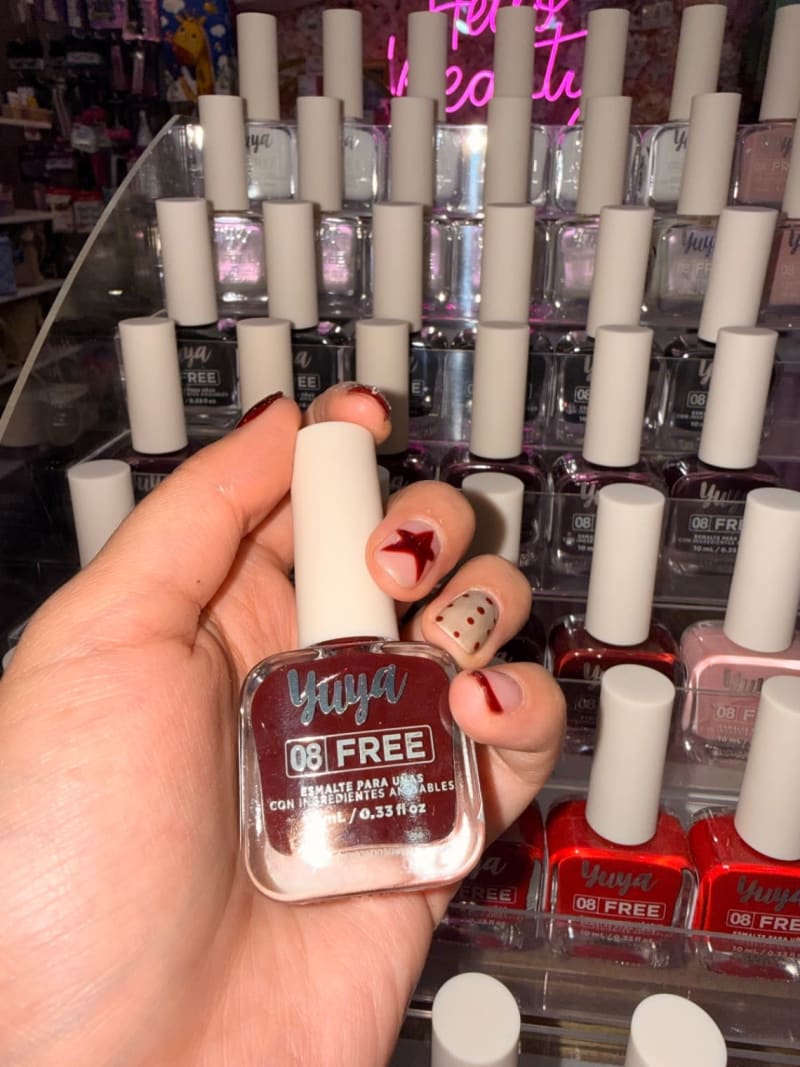 ESMALTE YUYA 1