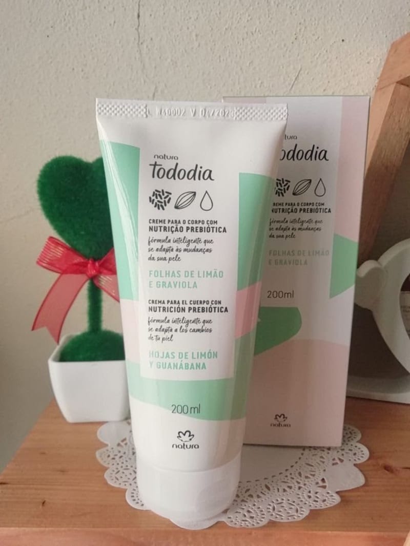 Crema Hidratante Corporal Hojas de limon y Guanabana 1