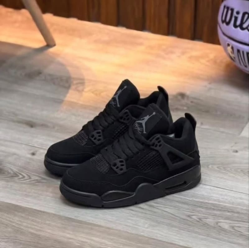 Nike Air Jordan 4 Retro "Black Cat" 1