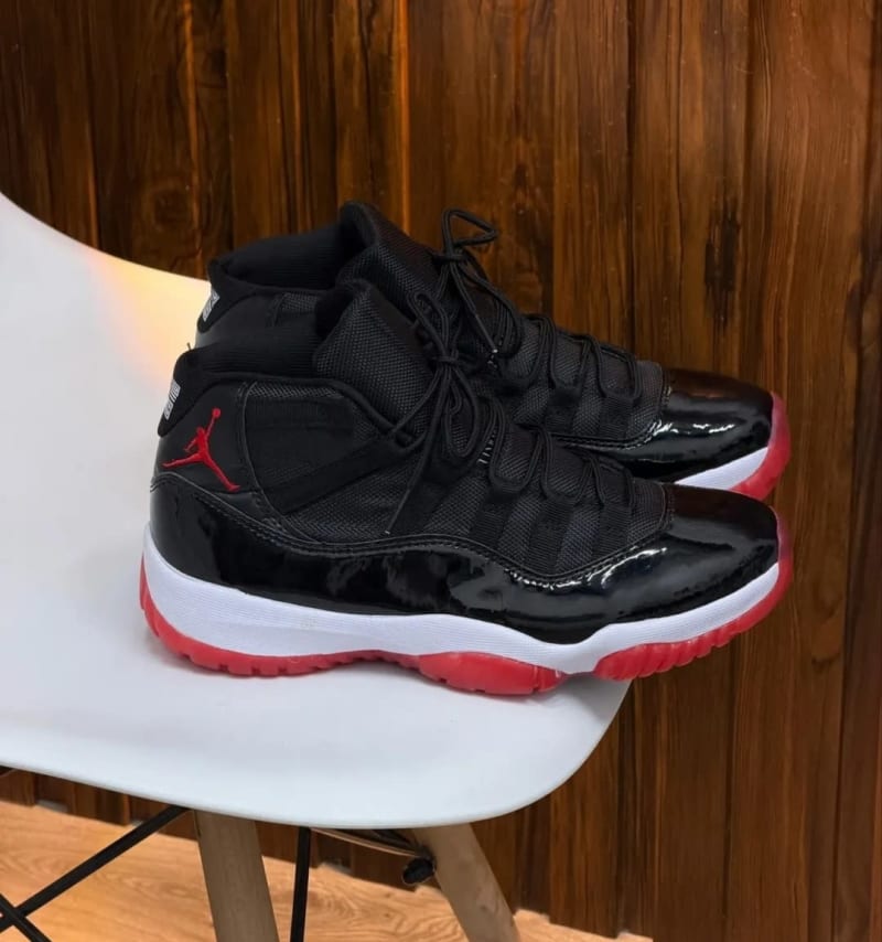 Air Jordan 11 Retro "Bred" 1