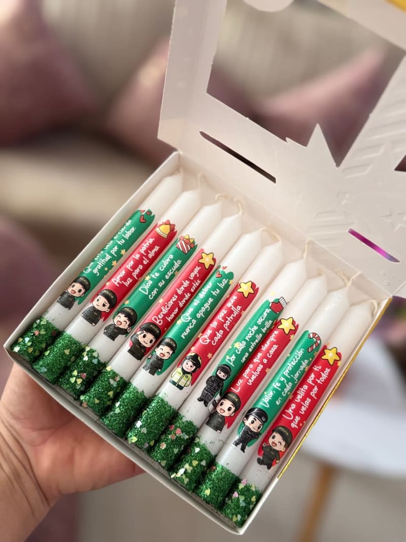 Caja de Velitas 🕯️ Con estampados de profesiones 2