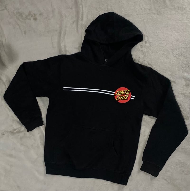 Hoodie negro Santa Cruz 1