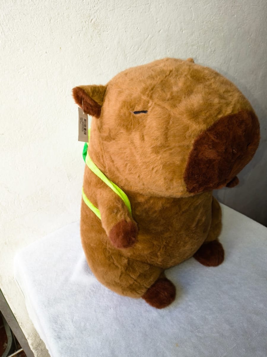 hermoso peluche de capibara 50 cm 1