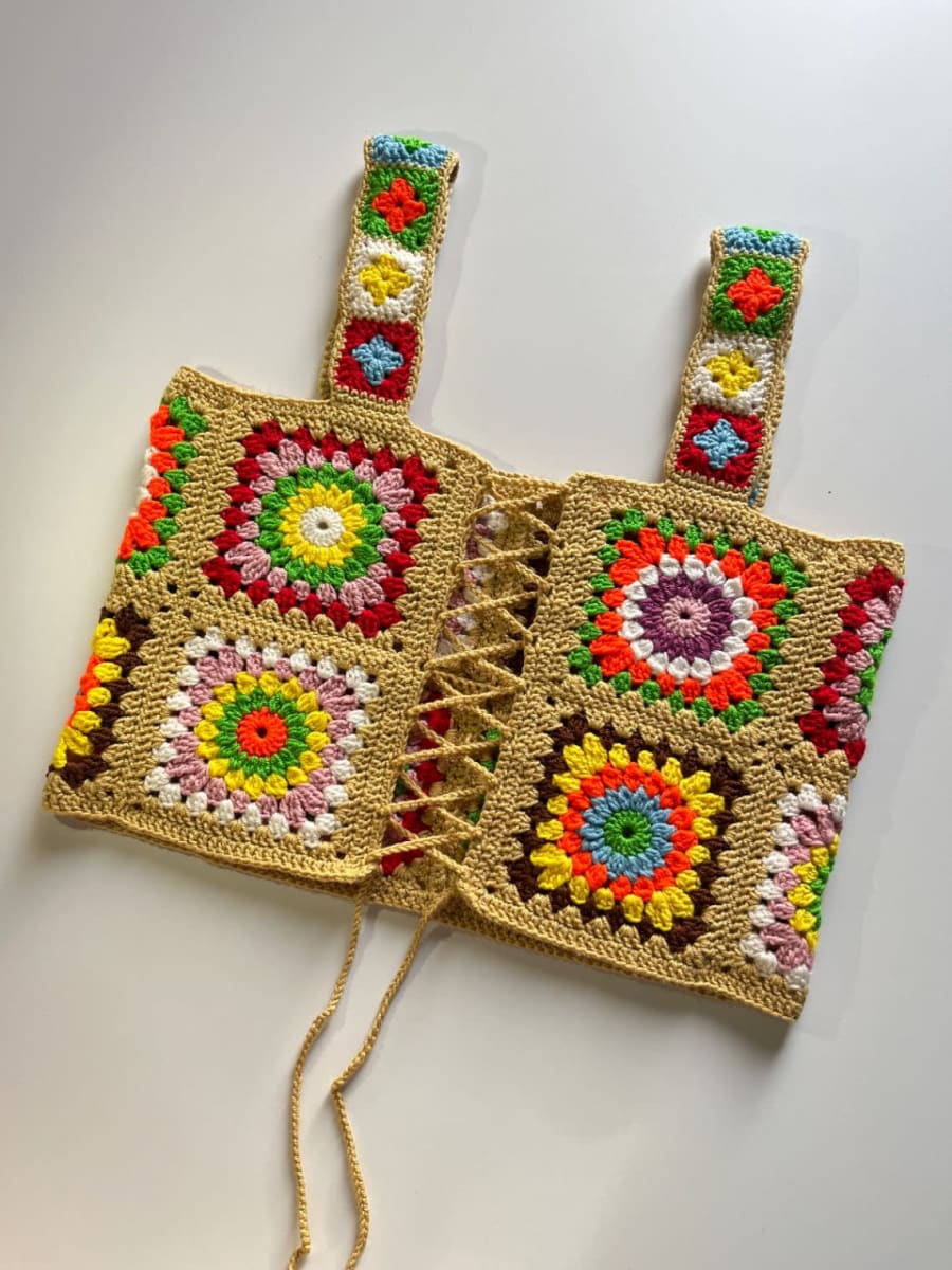 Top en granny square 3