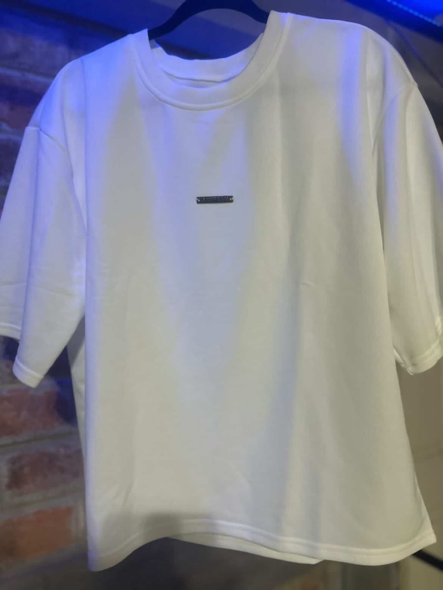 Camisa estilo: boxy crop 2