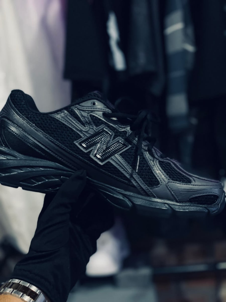New Balance 740 1