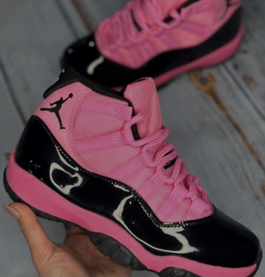 Nike Air Jordan 11 Retro 1