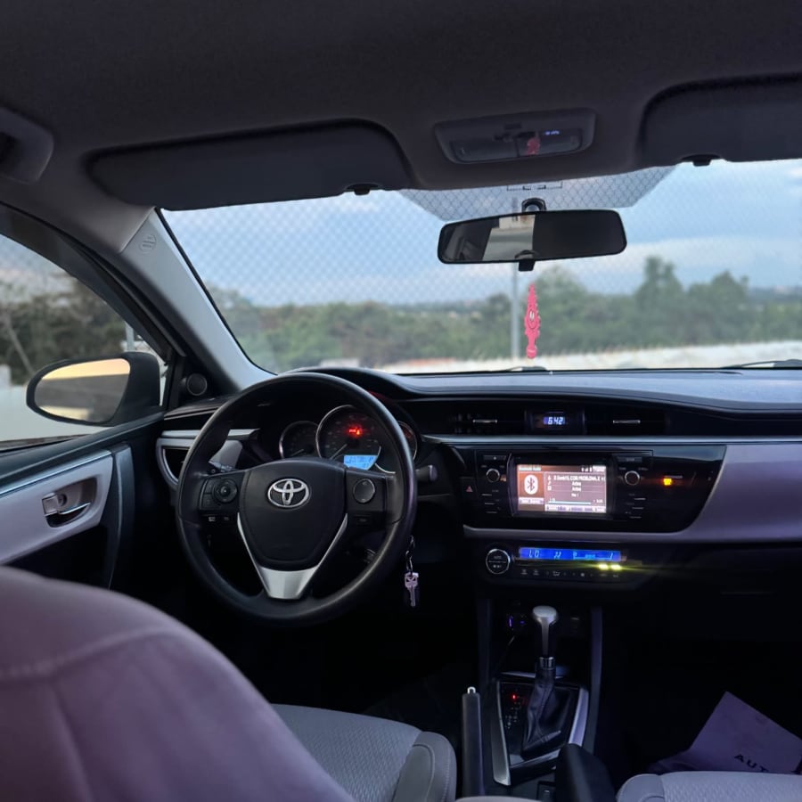 TOYOTA COROLLA LE 2016 6