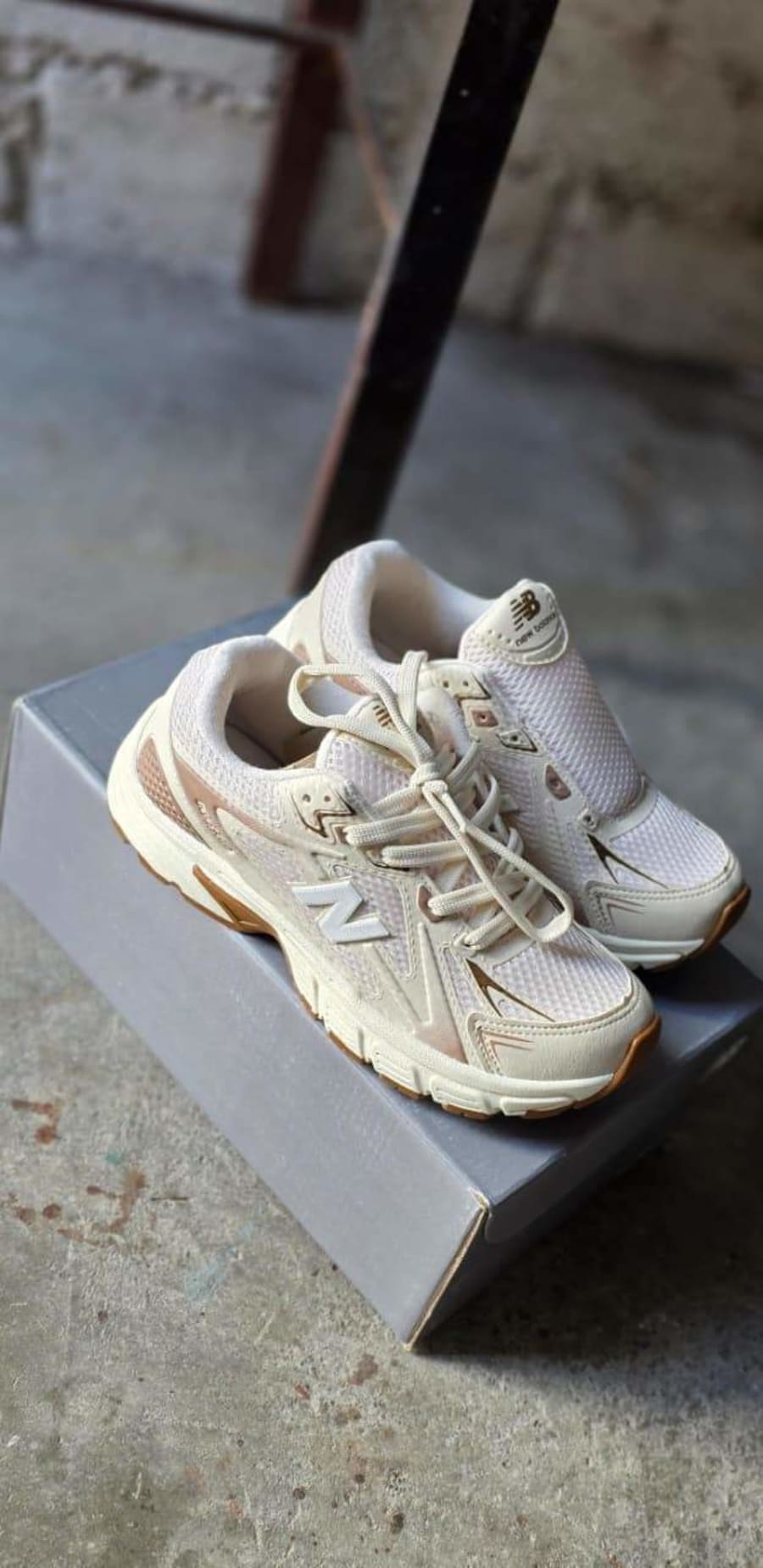 New balance abz crema 1