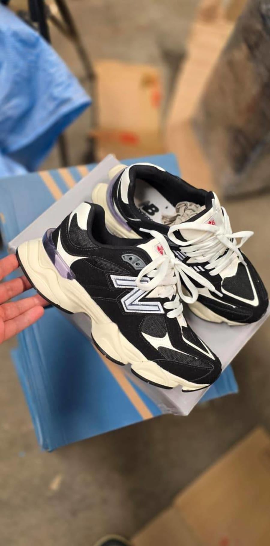 New Balance 9060 negras 2