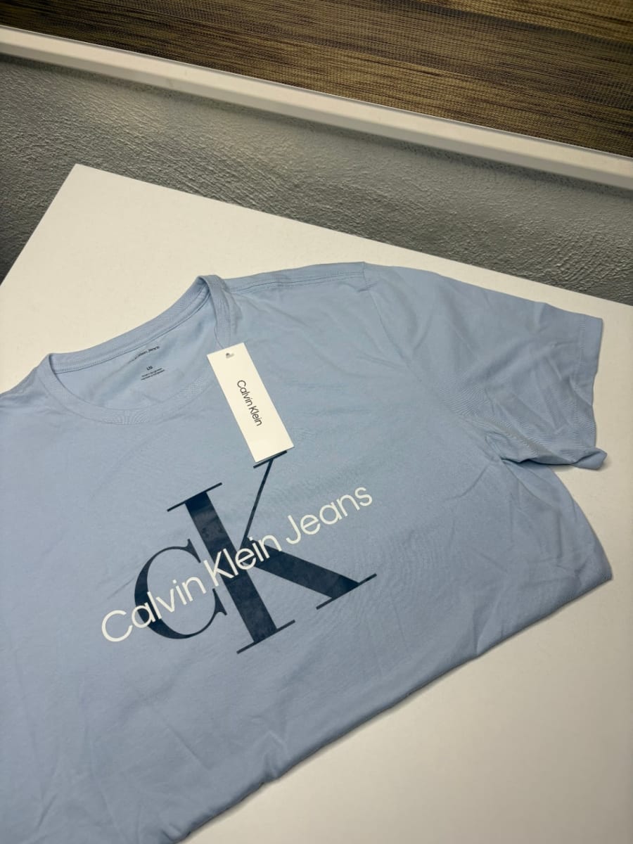 Playera Calvin Klein 1