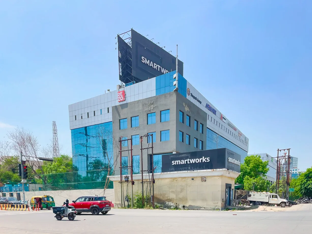 Maple Corporate Park - Photograph 1