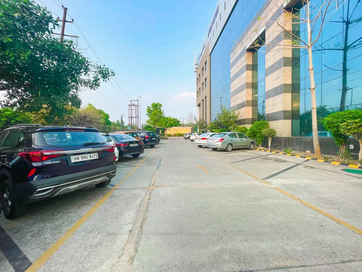 Maple Corporate Park - Photograph 4