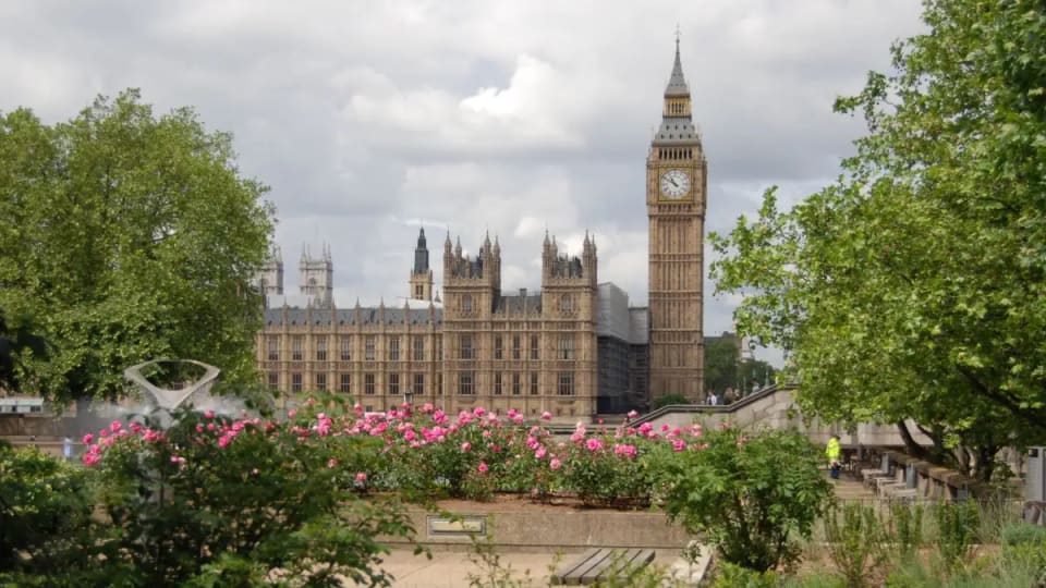 Big Ben and Houses of Parliament London — the highlight of the Westminster self-guided walking route