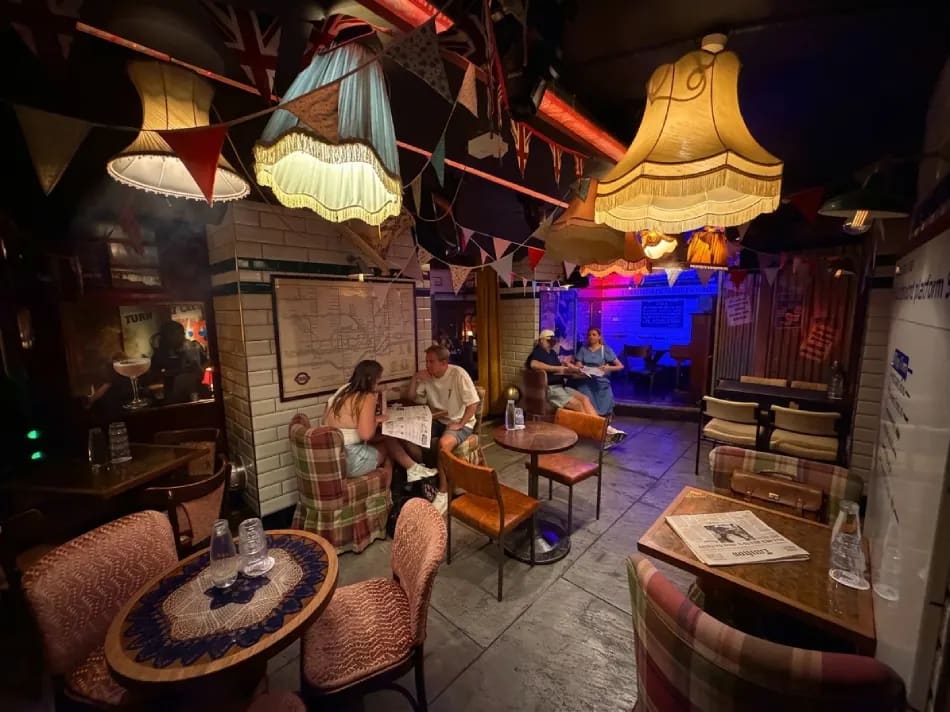 Cahoots 1940s cocktail bar Soho