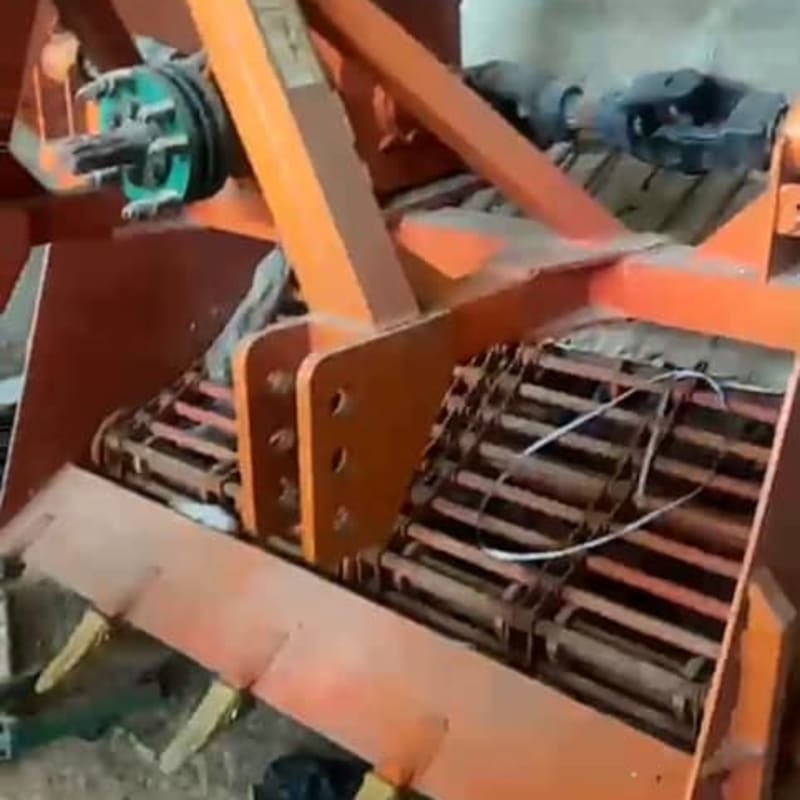 Cassava (Tuber) harvester