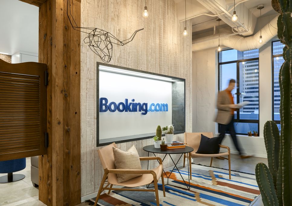 Booking.com 