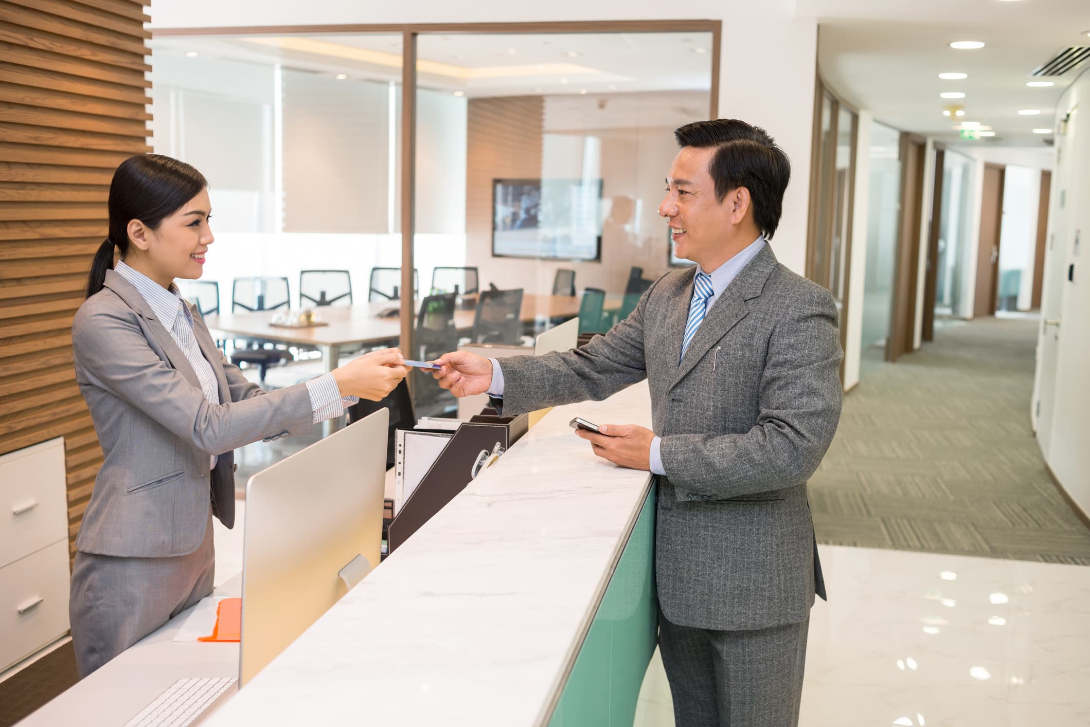 Visitor Checking In Visitor Management Software Ensures Tenant Safety | Building Engines