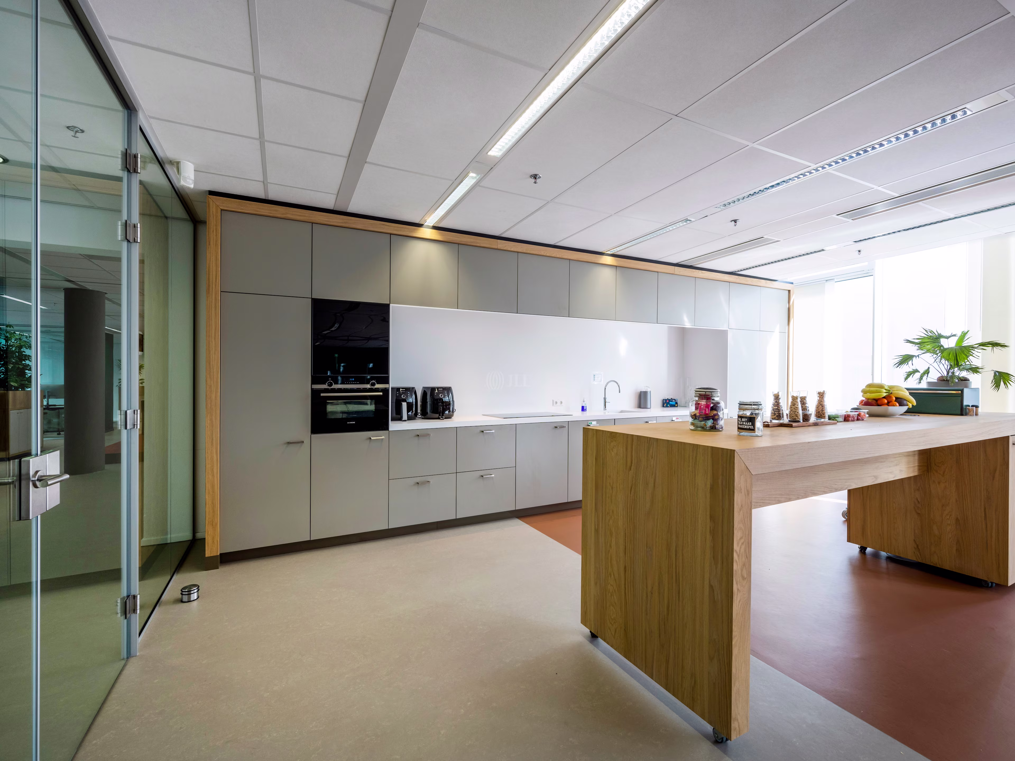 Kruisplein 476-488 te Rotterdam